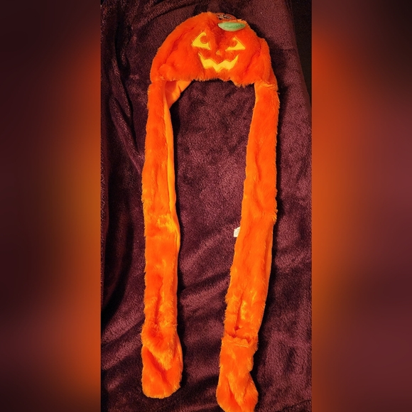 NWT Light up Halloween Hat W/Mittens - Picture 1 of 5